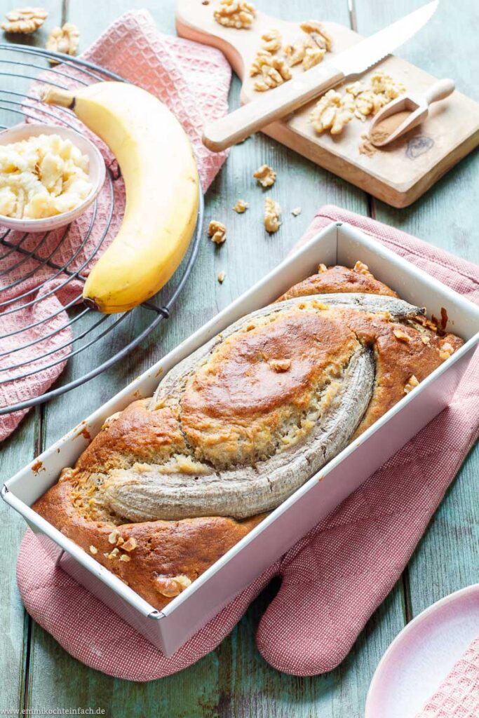 Saftiges Bananenbrot Ganz Einfach Emmikochteinfach