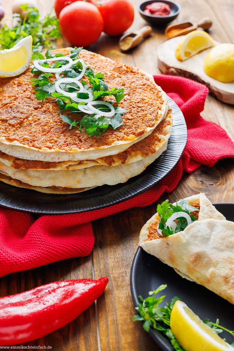 Lahmacun Selber Machen T Rkische Pizza Emmikochteinfach