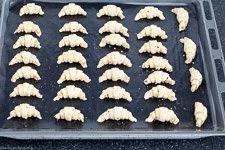 Mini Haselnuss Hörnchen mit Frischkäse - www.emmikochteinfach.de