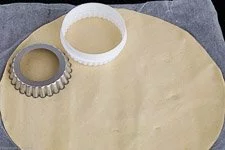 Ziegenkäse-Tartlet mit Birne Walnuss Honig - www.emmikochteinfach.de