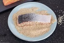 Lachs mit Wasabi und Sesam - www.emmikochteinfach.de