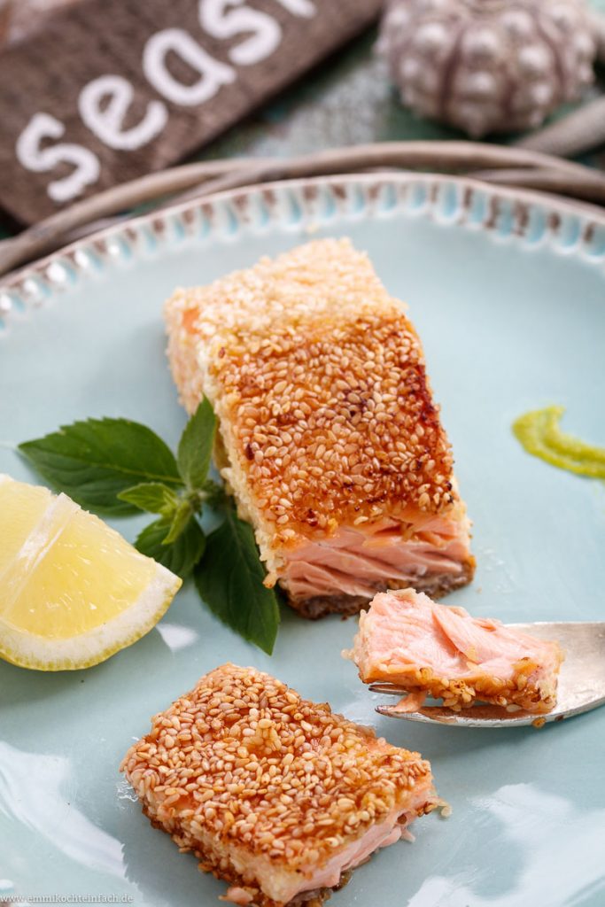 Lachs mit Wasabi und Sesam emmikochteinfach