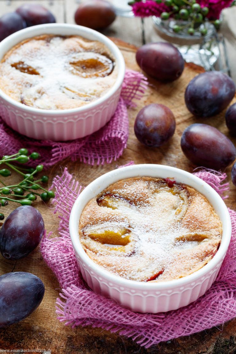 Zwetschgen Clafoutis - das leckere Dessert-Küchlein - emmikochteinfach