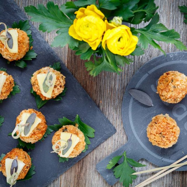 Curry Hähnchen Bällchen - schnelles Fingerfood - emmikochteinfach