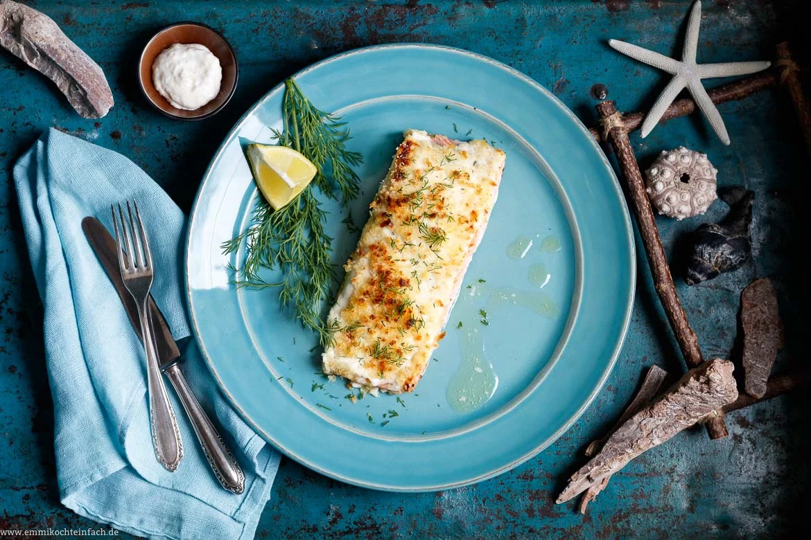 Ein leckeres Fischgericht aus der Pfanne mit leckerem Topping - www.emmikochteinfach.de