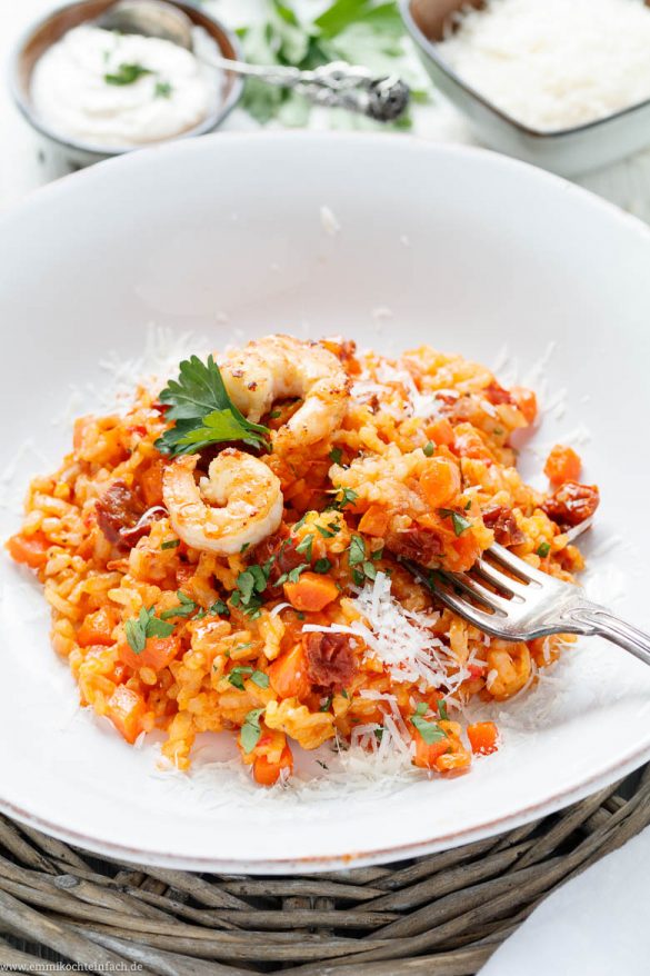 Ofenrisotto mit Möhren und getrockneten Tomaten - emmikochteinfach
