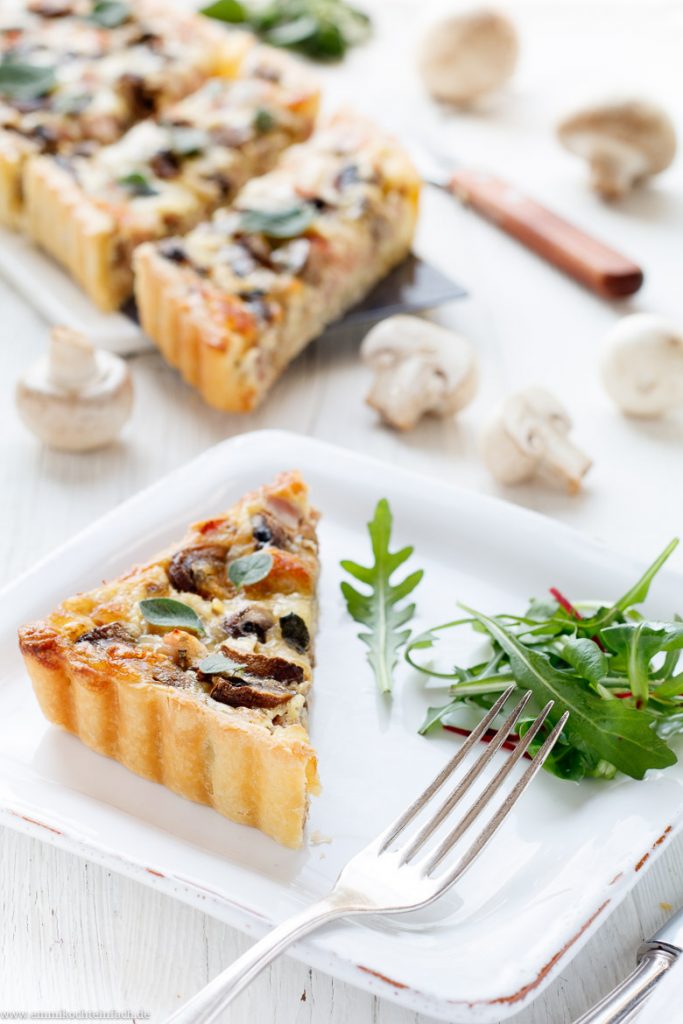 Schinken Quiche mit Champignons und Mozzarella - emmikochteinfach