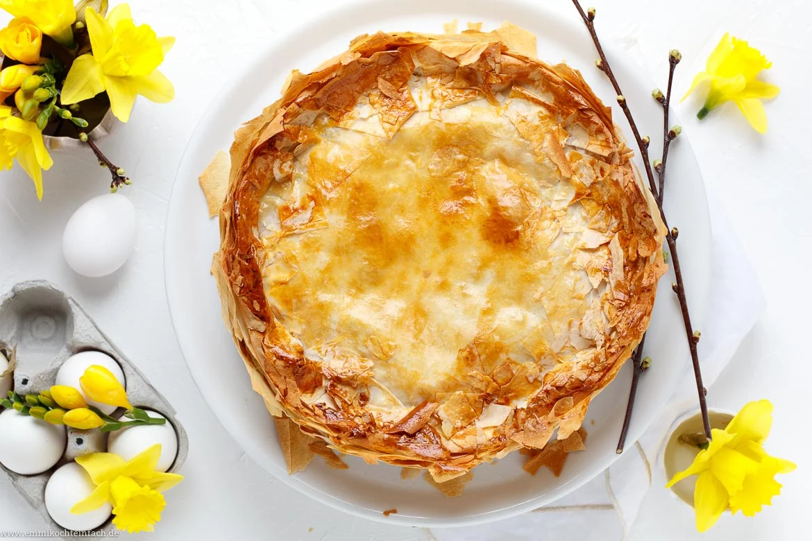 Herzhafte Torte mit Spinat und Ei-Nester - www.emmikochteinfach.de