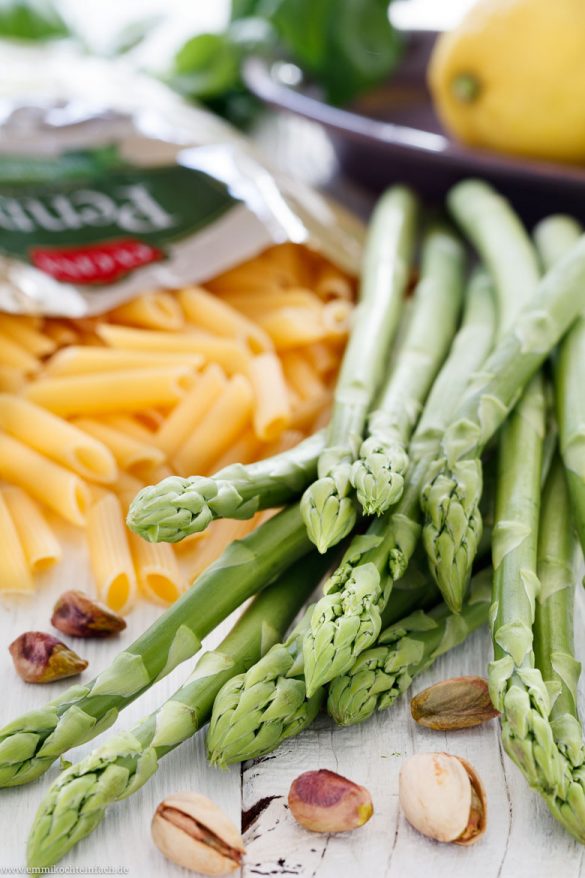 Pasta Mit Gr nem Spargel In Zitronen Butterso e Emmikochteinfach