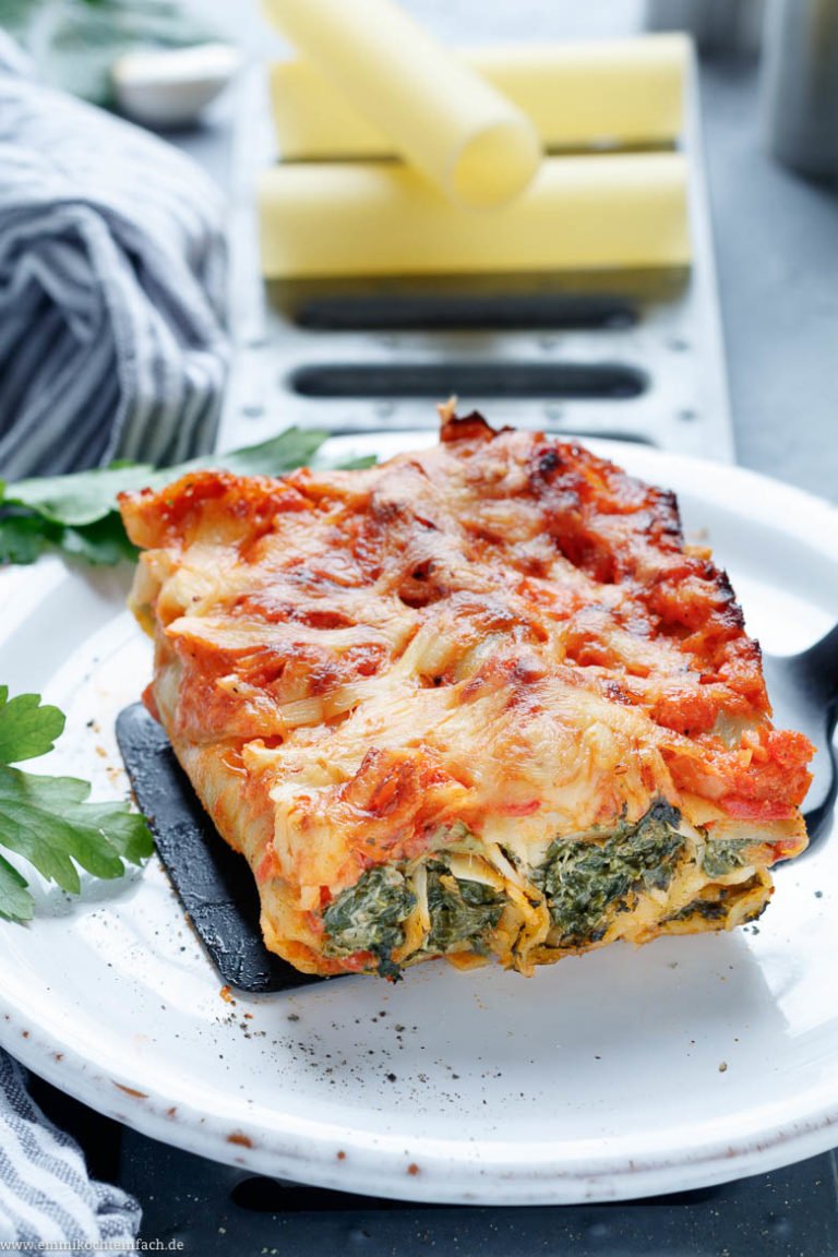 Cannelloni mit Kräuterfrischkäse-Spinat Füllung - emmikochteinfach