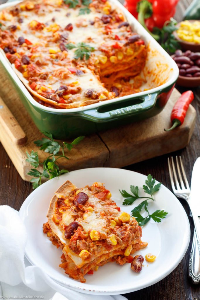 Mexikanische Enchilada Lasagne - emmikochteinfach