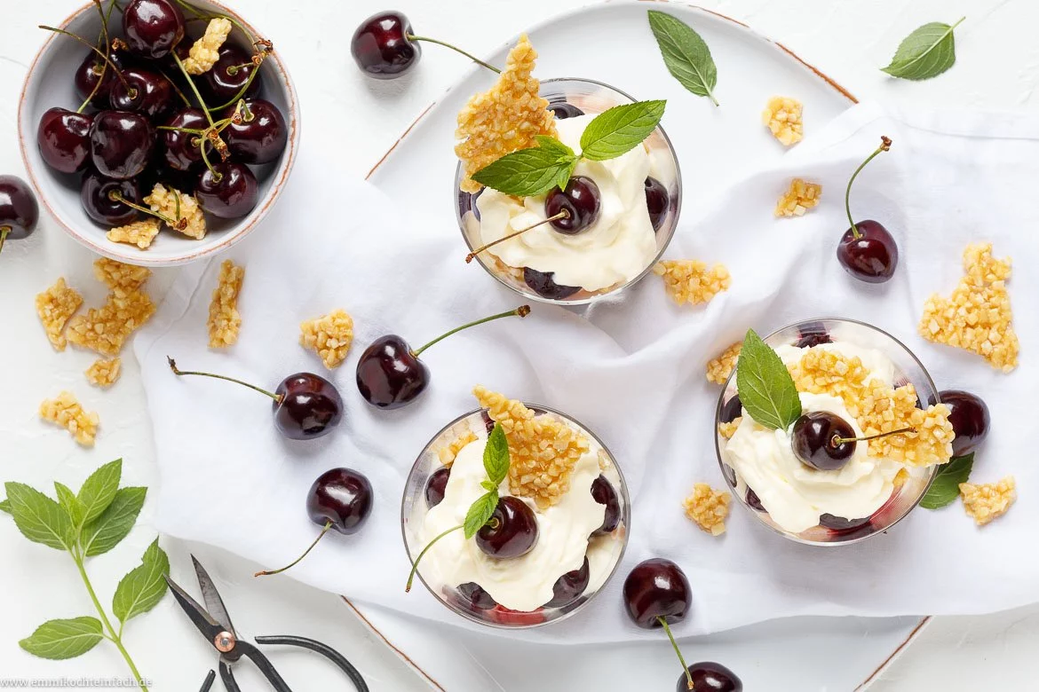 Sommerliches Schichtddessert - www.emmikochteinfach.de