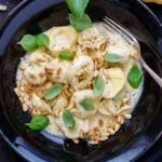 Basilikum-Pesto-Tortelloni in Zitronensauce Rezept