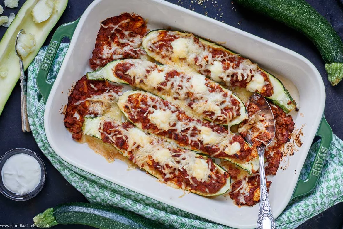 Gefüllte Zucchini mit Hackfleisch