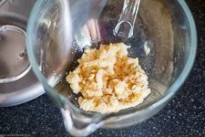 Weiche Bananen zerdrücken