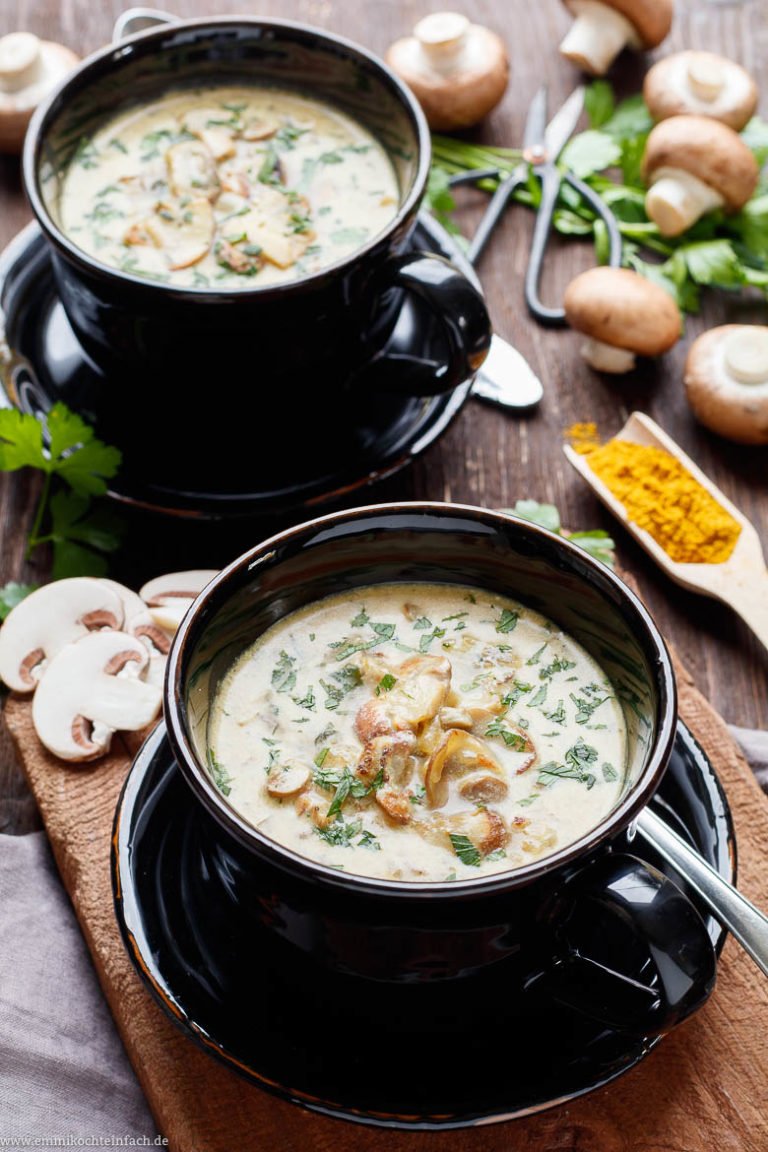 Champignon Suppe mit Curry - einfach lecker - emmikochteinfach