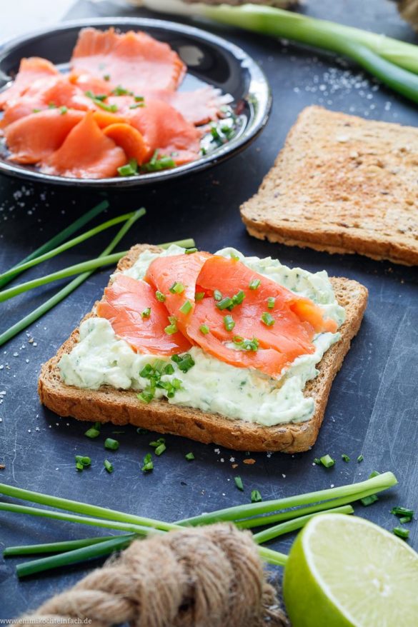 Avocado Lachs Sandwiches Ein Schneller Snack Emmikochteinfach