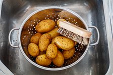 Klassische Bratkartoffeln - knusprig und einfach - www.emmikochteinfach.de
