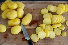 Klassische Bratkartoffeln - knusprig und einfach - www.emmikochteinfach.de