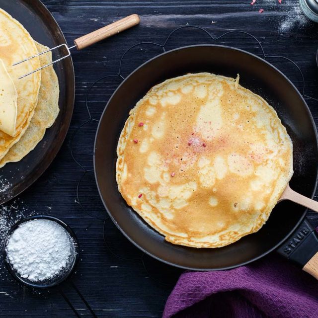 Pfannkuchen Grundrezept wie bei Oma - emmikochteinfach