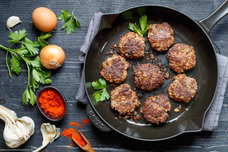 Klassische Rinderroulade - mein Familienrezept - emmikochteinfach