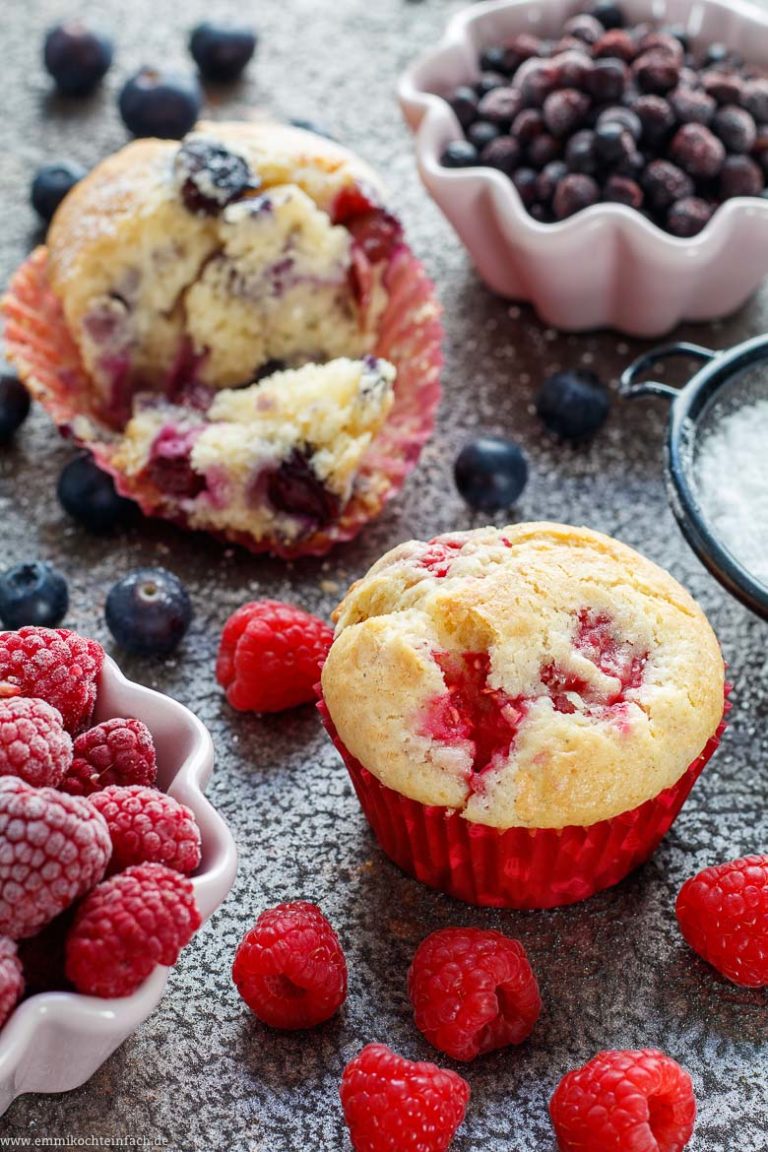 Muffins Grundrezept - so einfach und lecker - emmikochteinfach