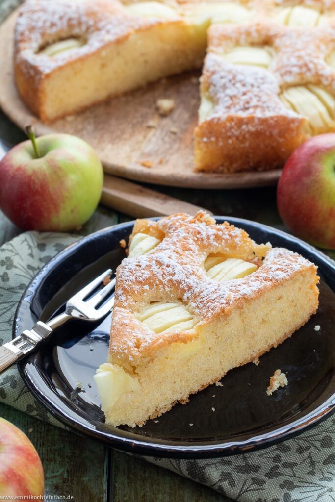 Einfacher Apfelkuchen - gelingt immer - emmikochteinfach