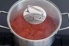 Einfache Tomatensuppe - www.emmikochteinfach