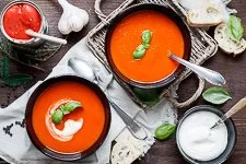 Einfache Tomatensuppe - www.emmikochteinfach