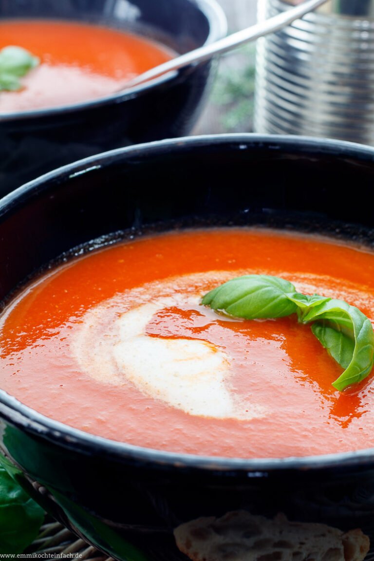 Einfache Tomatensuppe für das ganze Jahr - emmikochteinfach