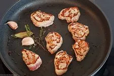 Schweinemedaillons in Pfefferrahmsauce - www.emmikochteinfach.de