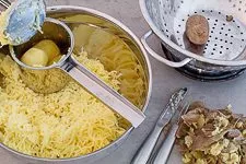 Kartoffelknödel einfach selber machen - www.emmikochteinfach.de