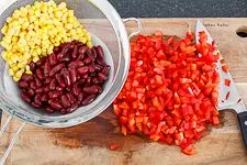 Chili con Carne Rezept schnell und einfach - www.emmikochteinfach.de