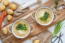 Kartoffelsuppe mit Lauch und Möhren - www.emmikochteinfach.de