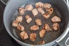 Klassisches Rindergulasch - Gulasch Rezept - www.emmikochteinfach.de