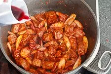 Klassisches Rindergulasch - Gulasch Rezept - www.emmikochteinfach.de