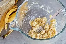 Saftiges Bananenbrot ganz einfach - www.emmikochteinfach.de