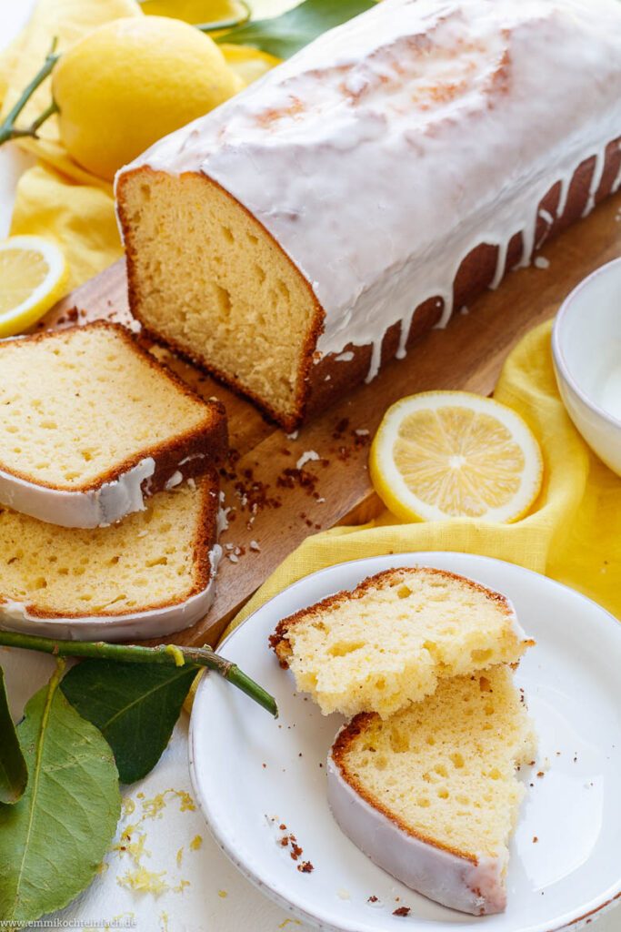 Saftiger Zitronenkuchen Mit Joghurt - Emmikochteinfach