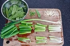 Rotes Thai Curry Gemüse Zutaten vorbereiten