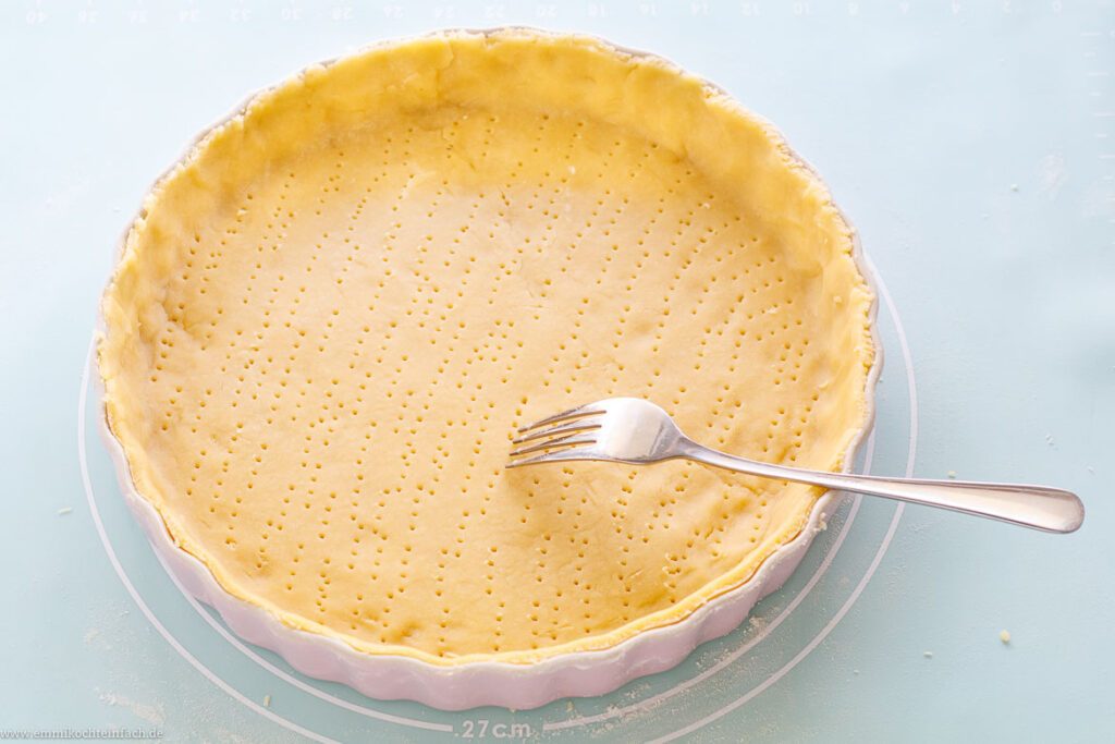 Quiche Teig Rezept einfaches Grundrezept emmikochteinfach