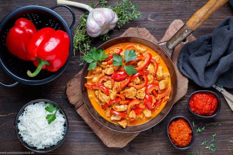 Putengeschnetzeltes mit Paprika Rahmsoße - emmikochteinfach