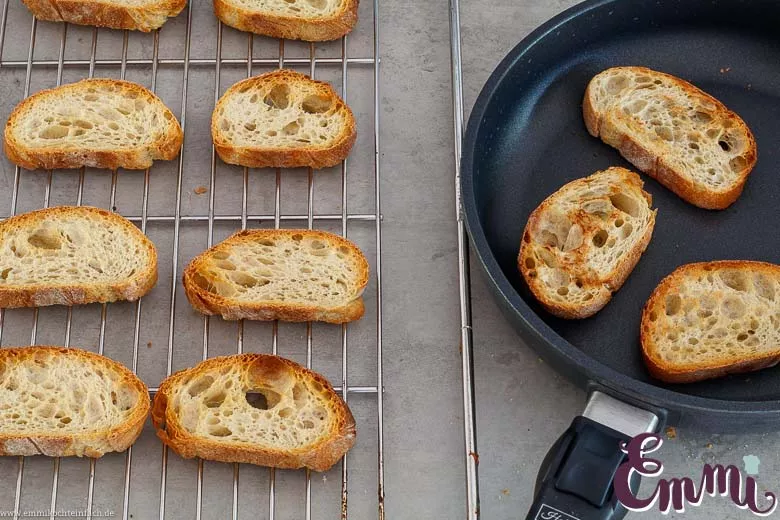 Bruschettabrot anrösten - www.emmikochteinfach.de