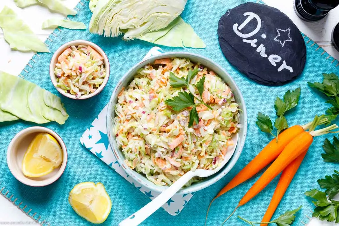 Coleslaw selber machen - schnell und einfach - www.emmikochteinfach.de