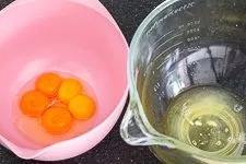 Saftiger Nusskuchen ohne Mehl - www.emmikochteinfach.de