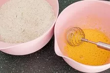 Saftiger Nusskuchen ohne Mehl - www.emmikochteinfach.de