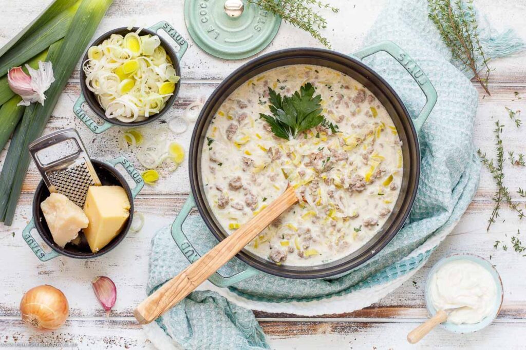 Käse-Lauch-Suppe Mit Hackfleisch