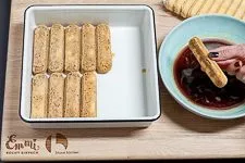 Löffelbiskuit für das Tiramsu im Espresso verwenden
