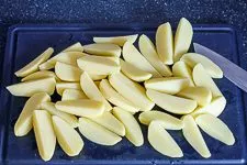 Knusprige Ofenkartoffeln – Kartoffel Wedges - www.emmikochteinfach.de