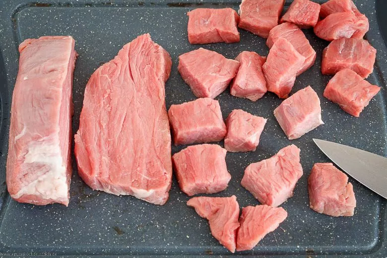 Filet vom Rindfleisch würfeln - www.emmikochteinfach.de