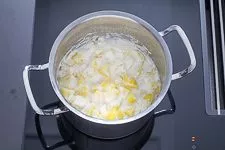 Kartoffelpüree einfach selber machen - www.emmikochteinfach.de